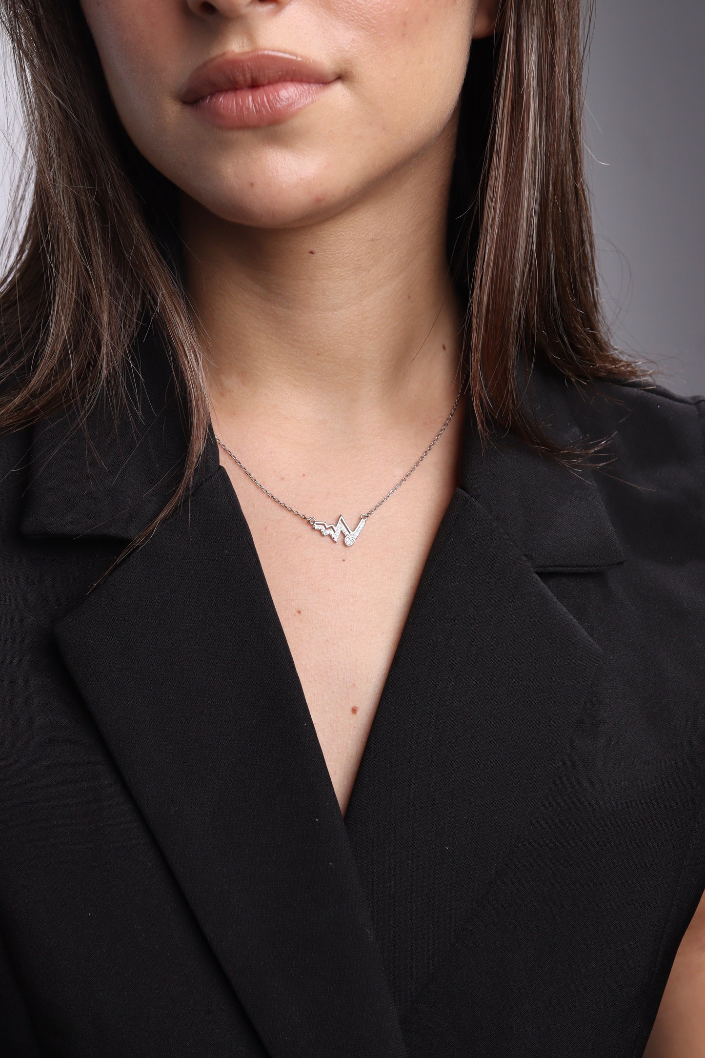 Collier Zeenah Onde d’Élégance